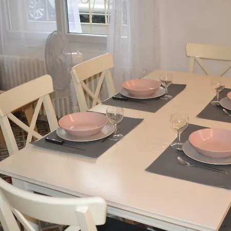 La Bulle Familles Clim, Wifi, Airport Shuttle,Tout A Pied Carcassonne Exterior foto