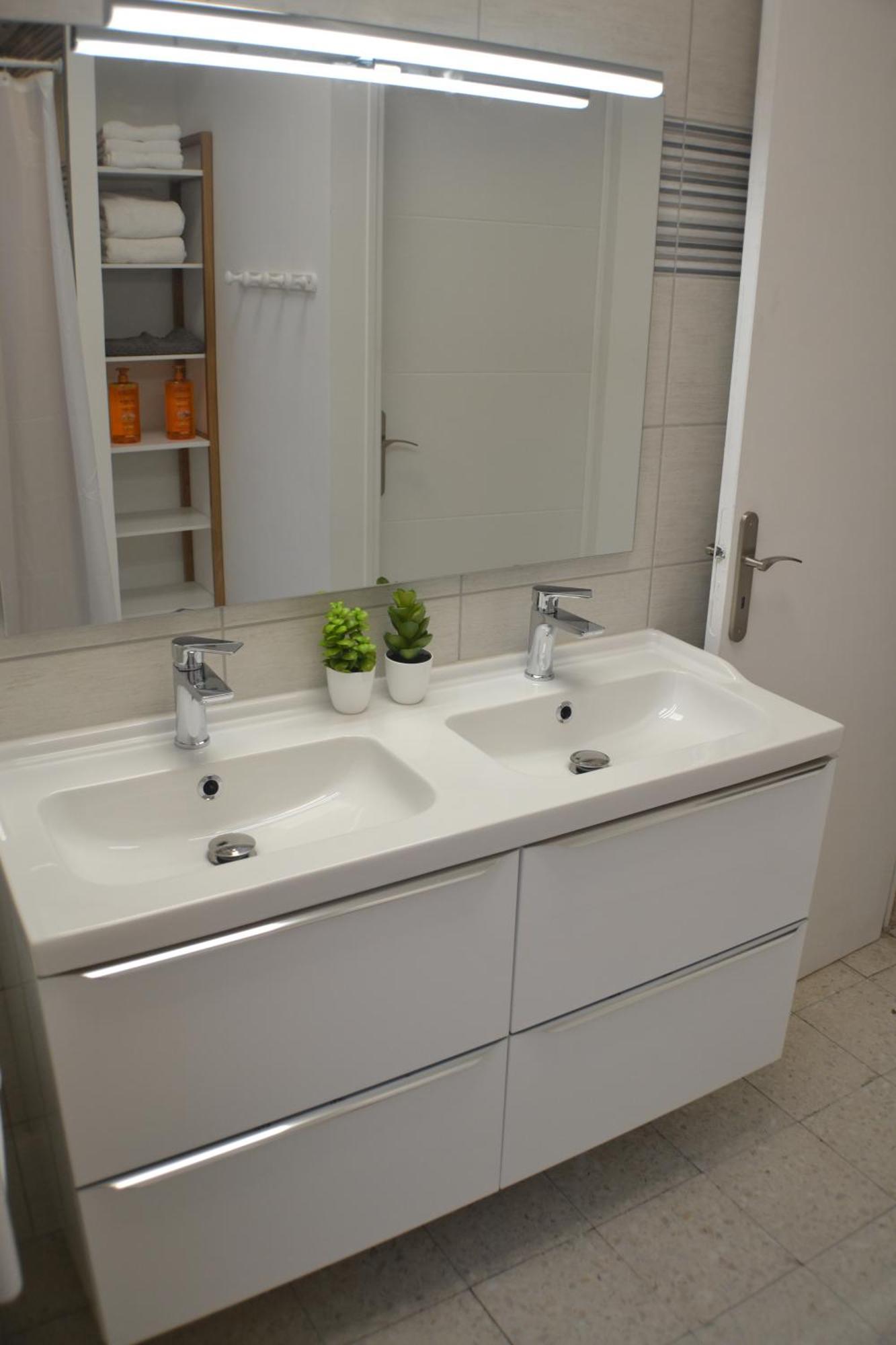 Hébergement de vacances La Bulle Des Familles•jacuzzi•wifi•airport Shuttle Carcassonne
